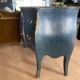 Commode patinée galbée de style Louis XV
