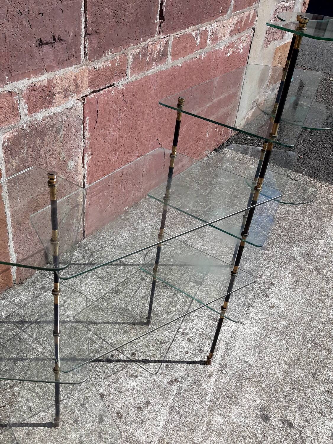 Glass display case (or counter). (1950s/60s)