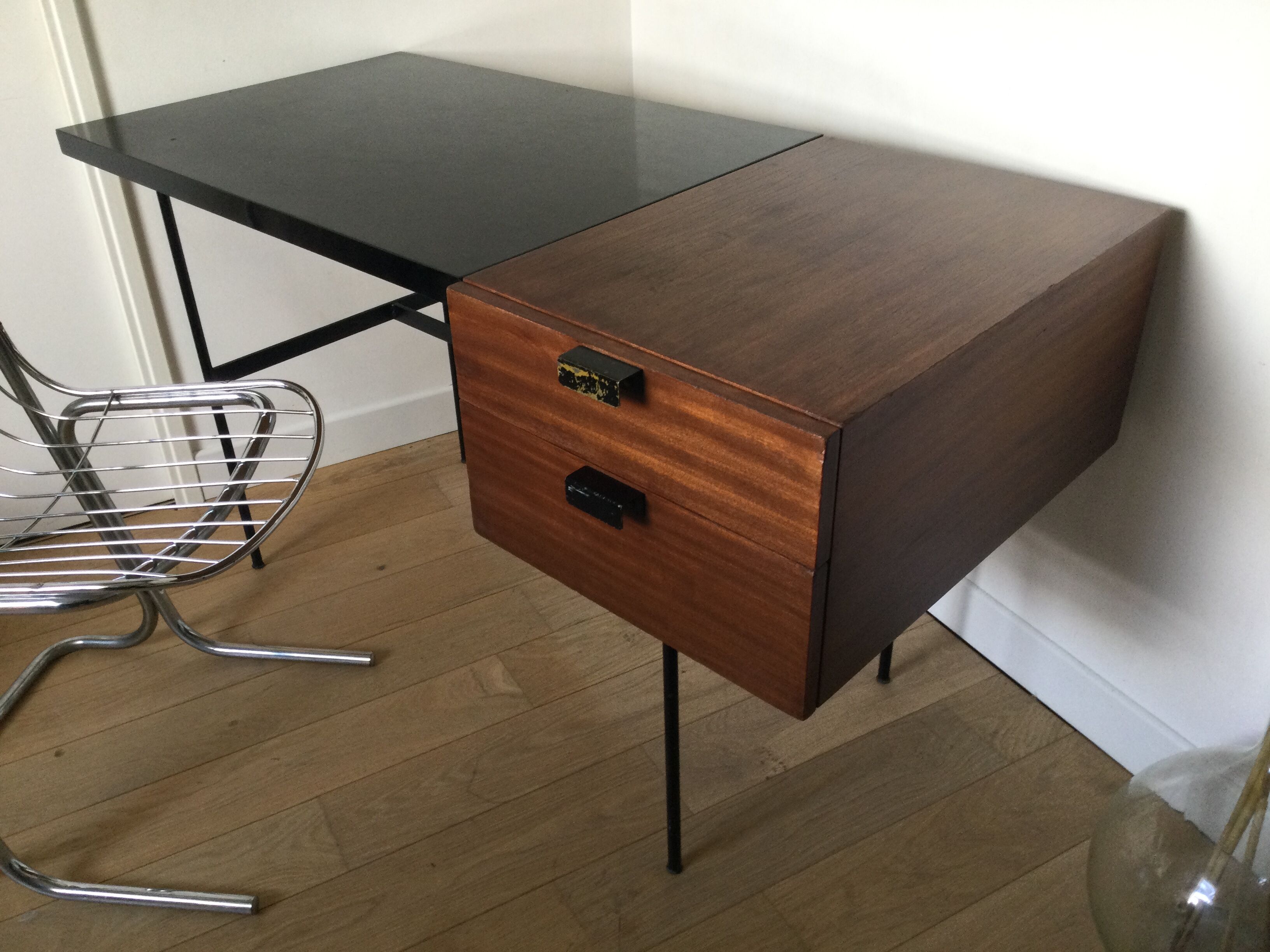 Bureau Pierre Paulin CM141