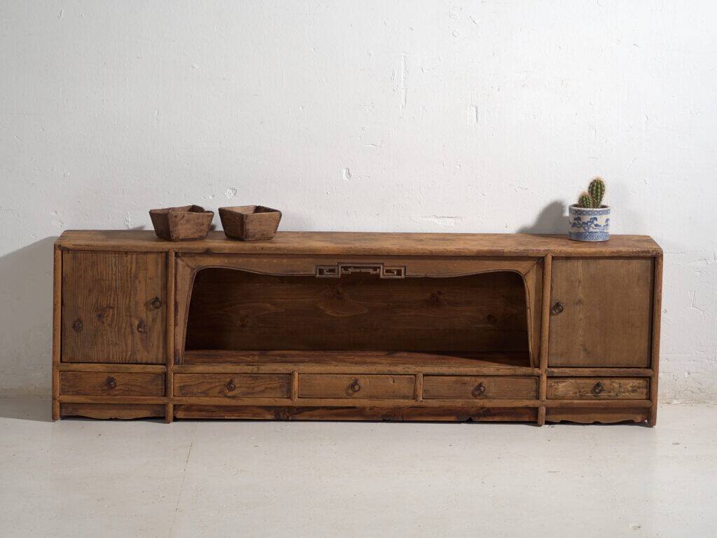 Old pine wood buffet – China, circa 1930