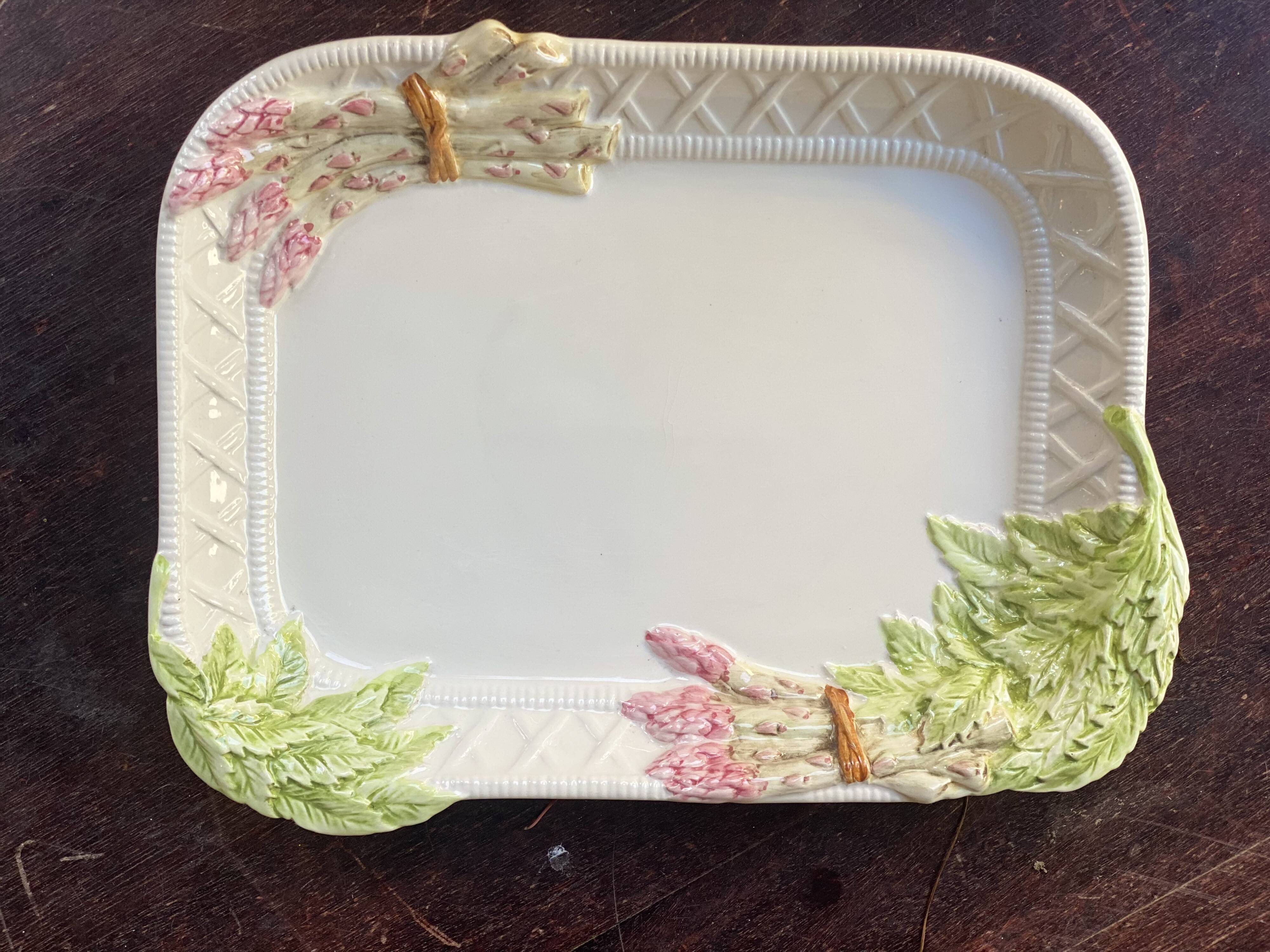 Asparagus rack dish in slip