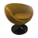 Pierre Guariche's luna armchair for Meurop