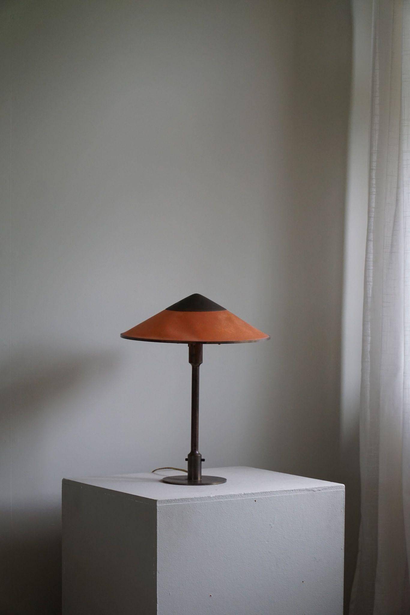 Modern Danish table lamp, model "T3" by Niels Rasmussen Thykier, made in the 1930s.