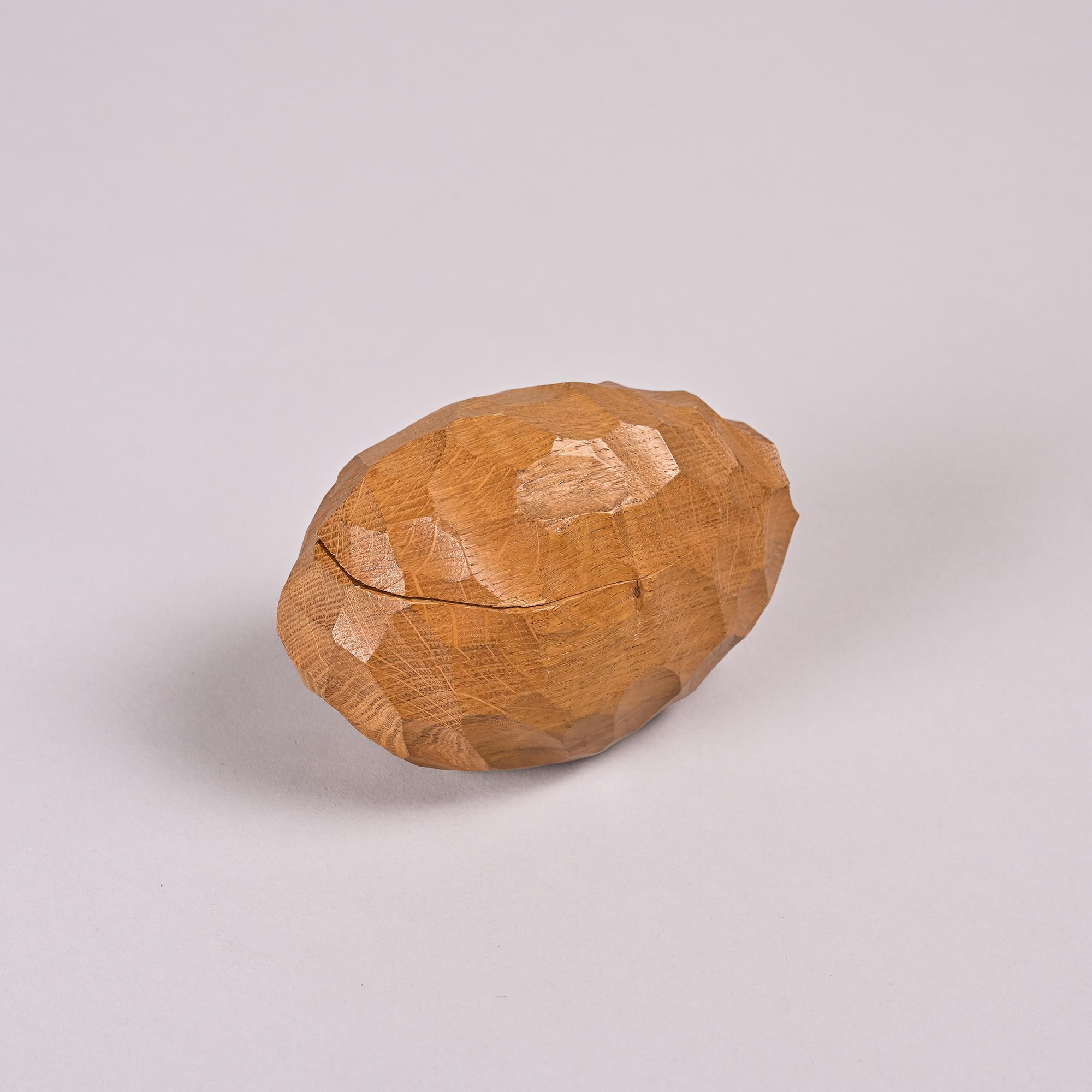 Carved box with a chisel in solid wood, France, around 1960.