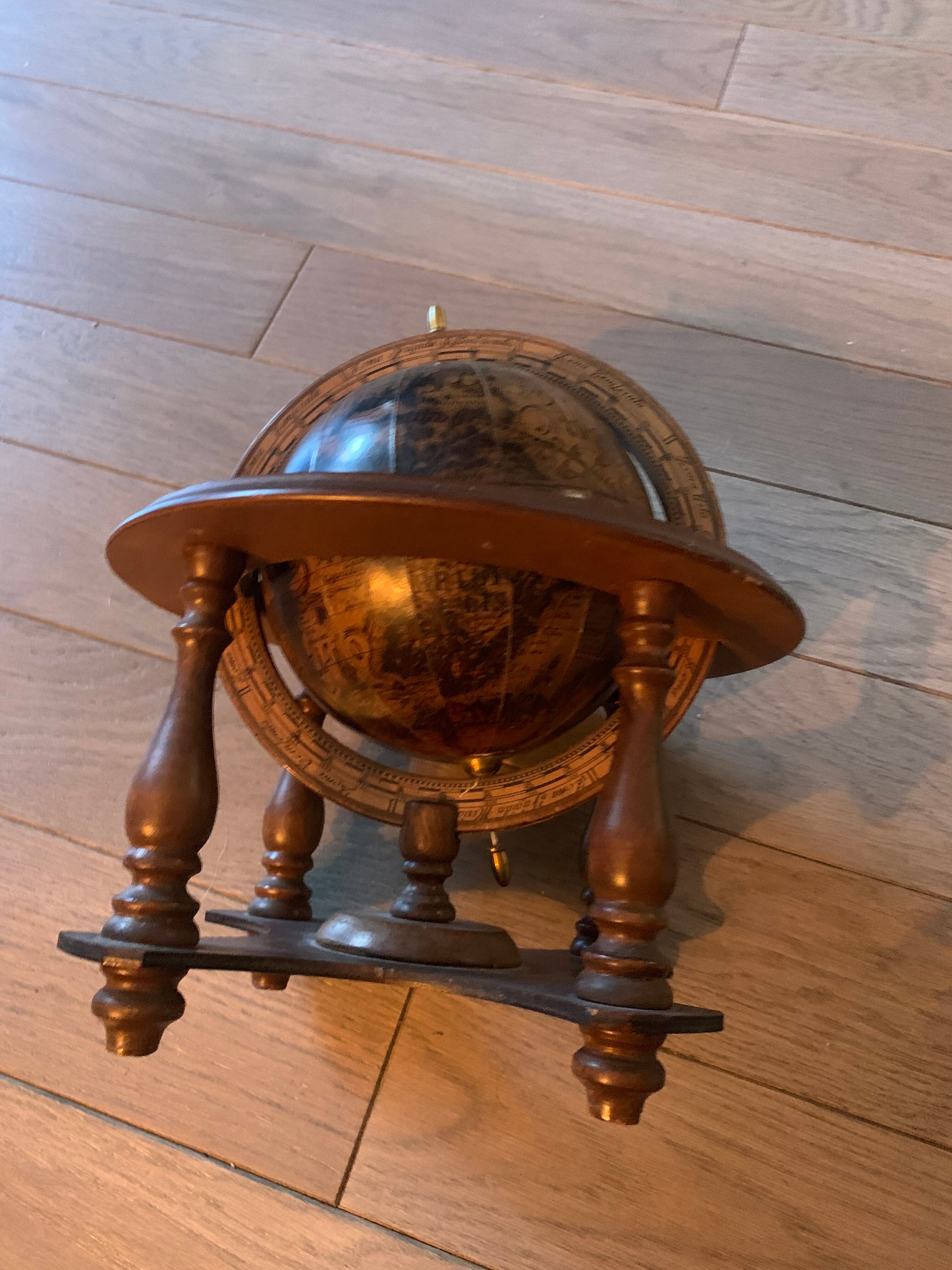 Globe vintage Mercurio d’oro