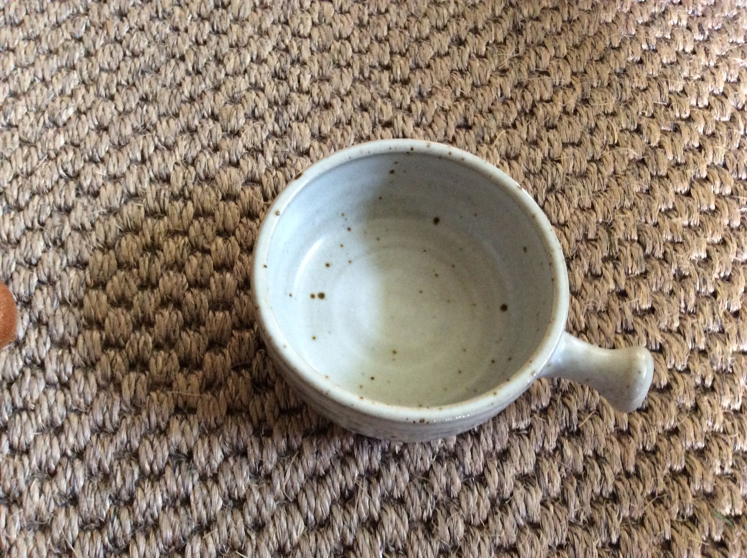 Set of 5 sandstone ramekins