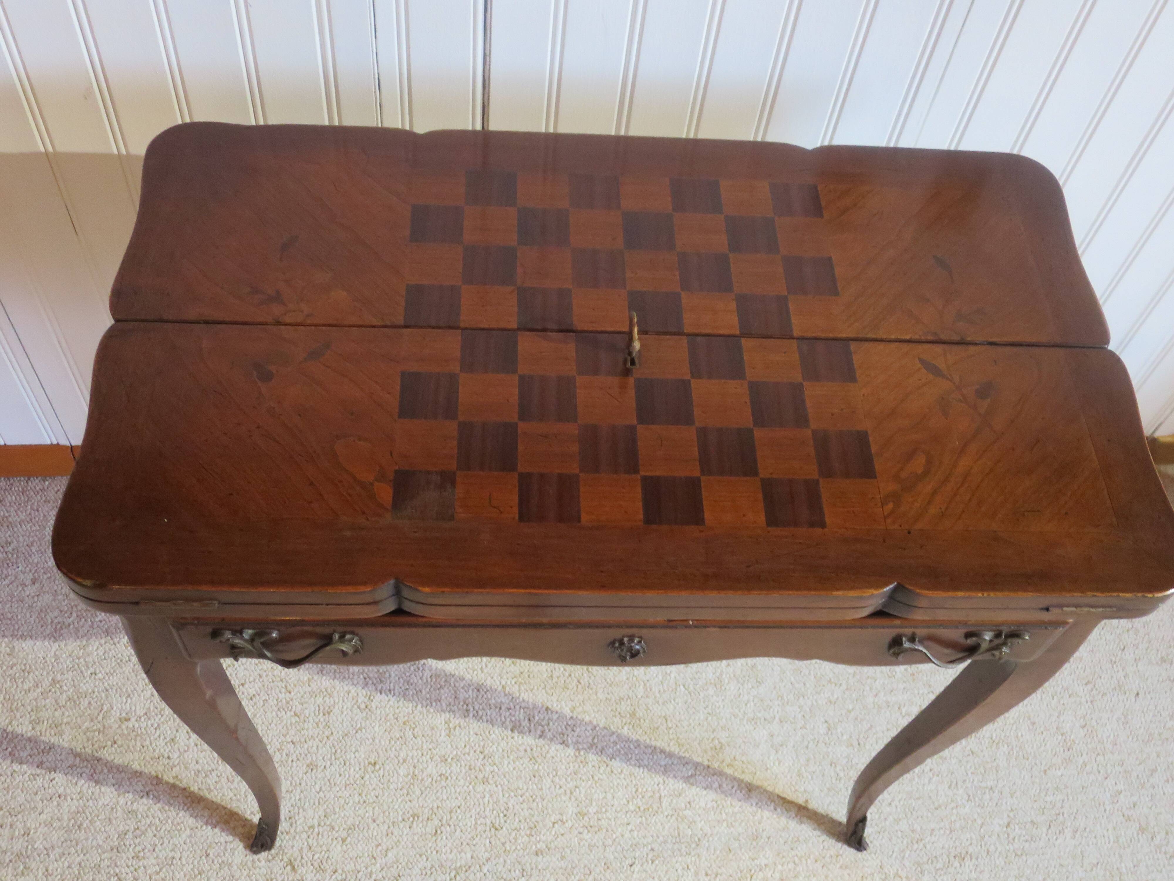 Secretary with mechanism - 4 secret drawers - lock - marquetry chessboard - 1950