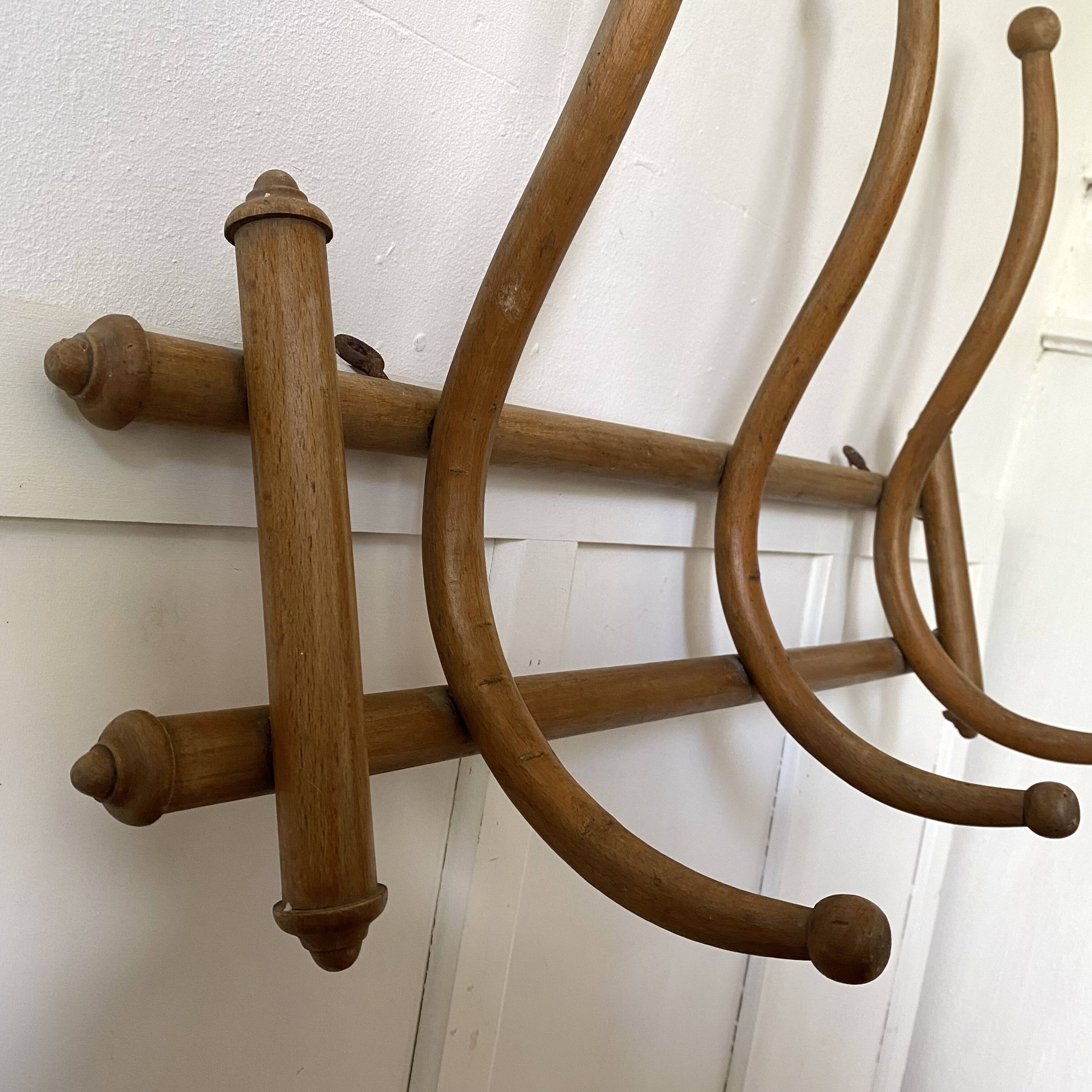 Thonet 1900 curved wooden wall coat rack