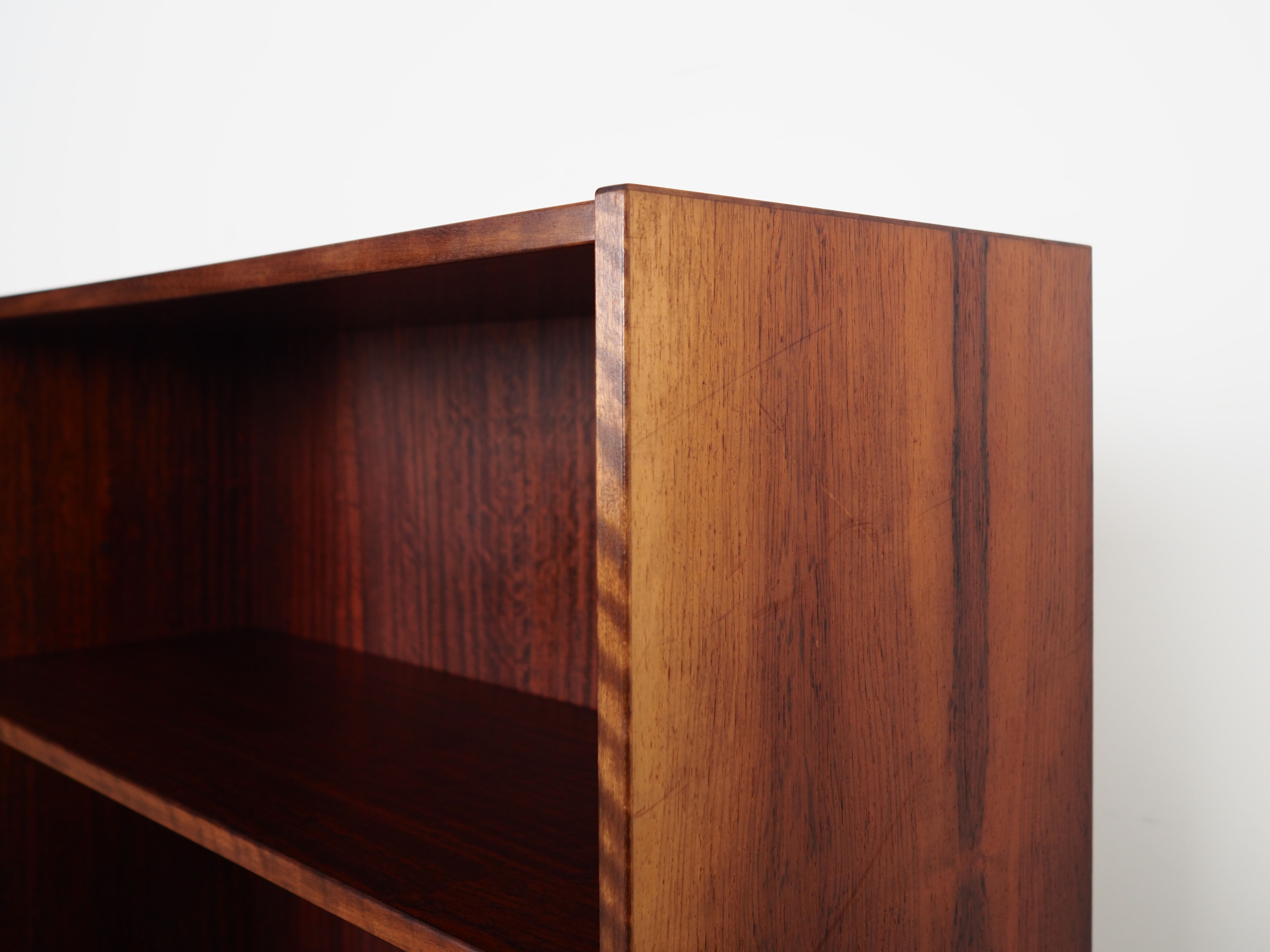 Bibliothèque en palissandre, design danois, années 1970, production: Danemark