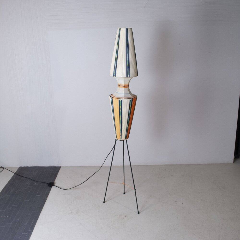 Lampadaire en métal laqué, plastique et tissu, Italie années 50