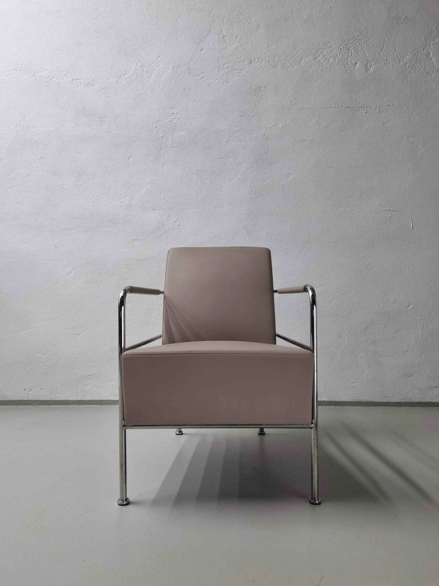 2 vintage nude leather "Cinema" easy chairs by Gunilla Allard for Lammhults | 1990s