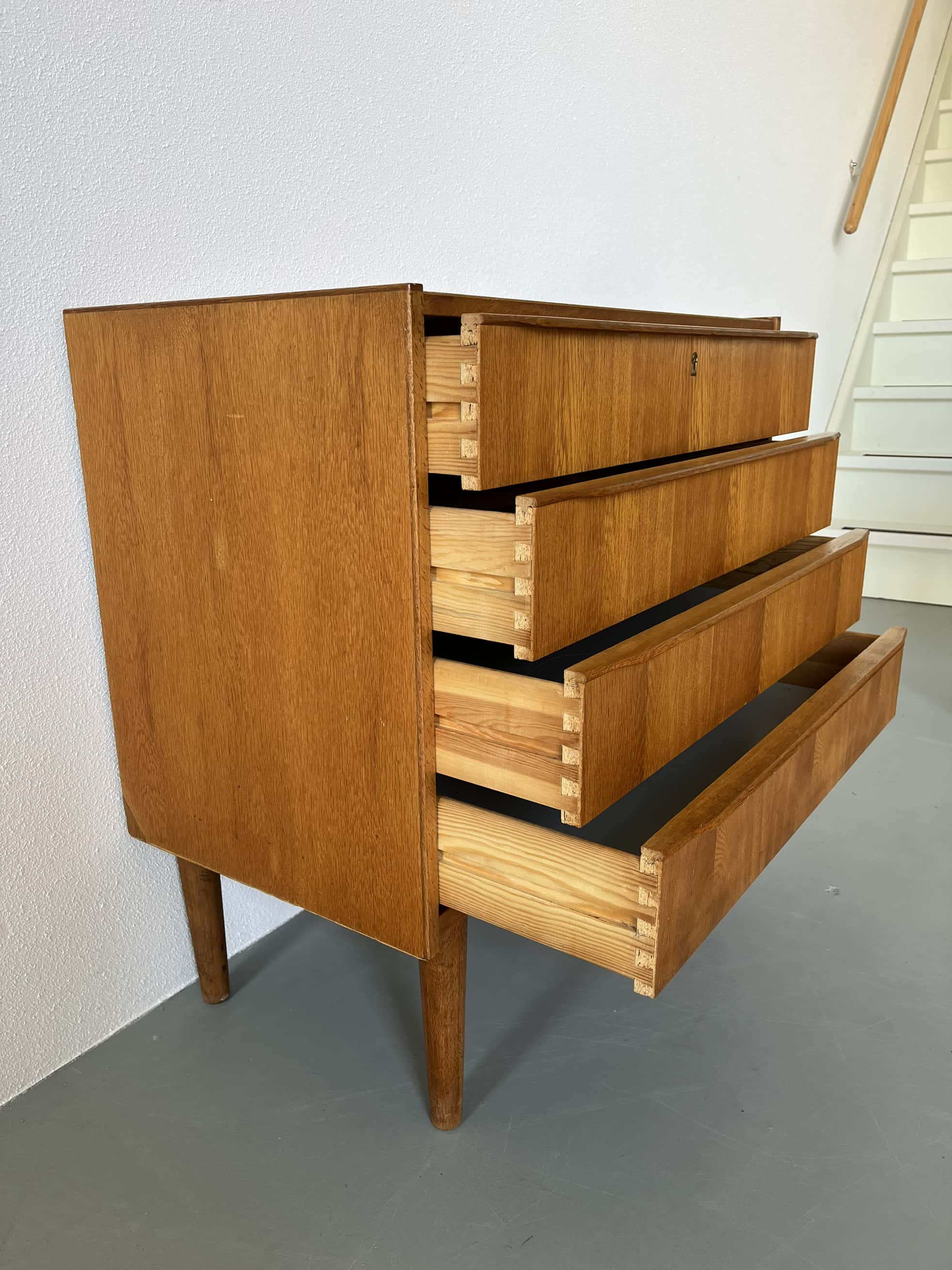 Commode vintage chêne