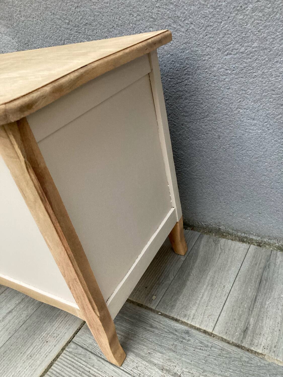 Vintage toy chest with removable heart