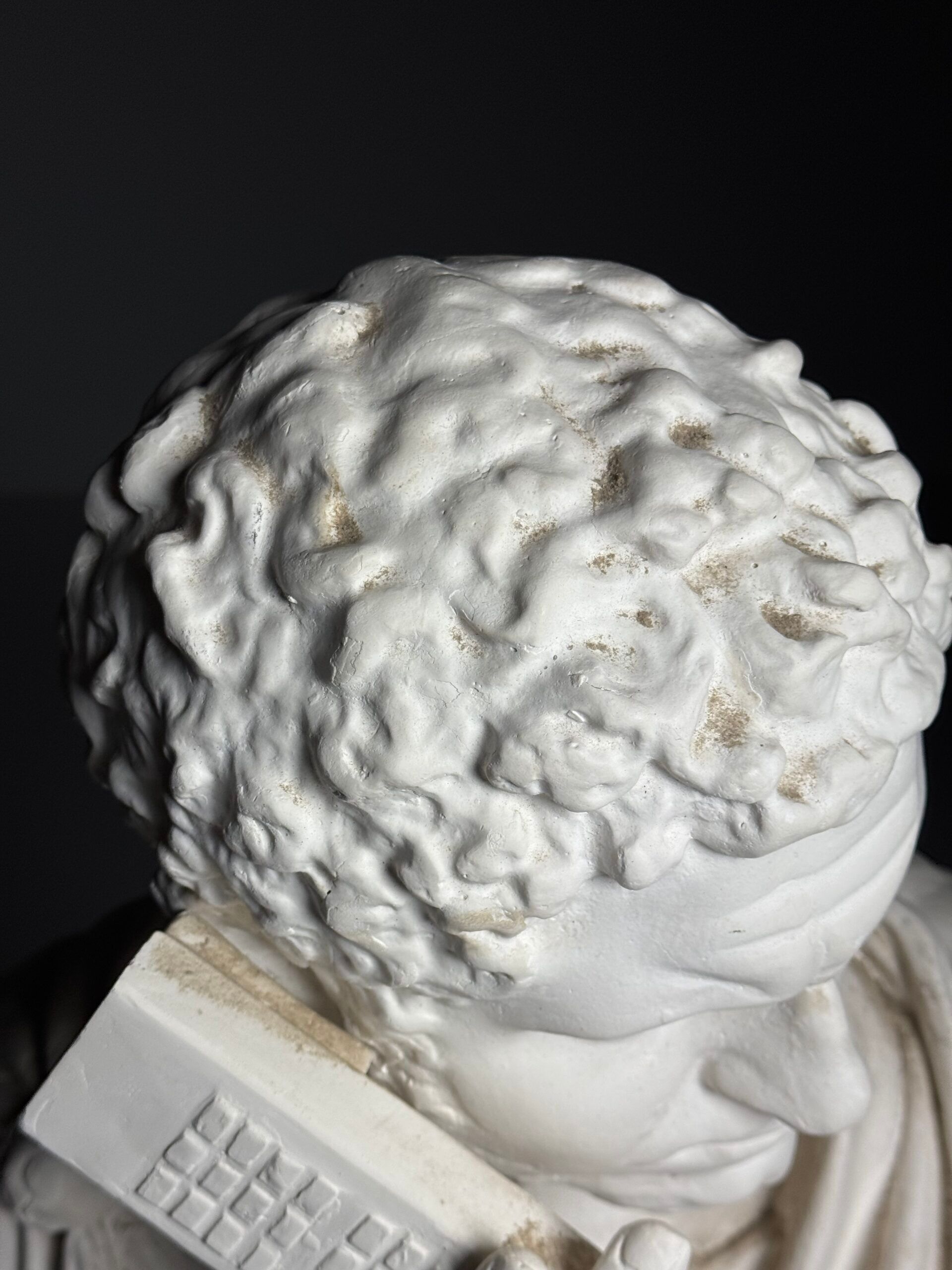Buste en plâtre de Caracalla appelant