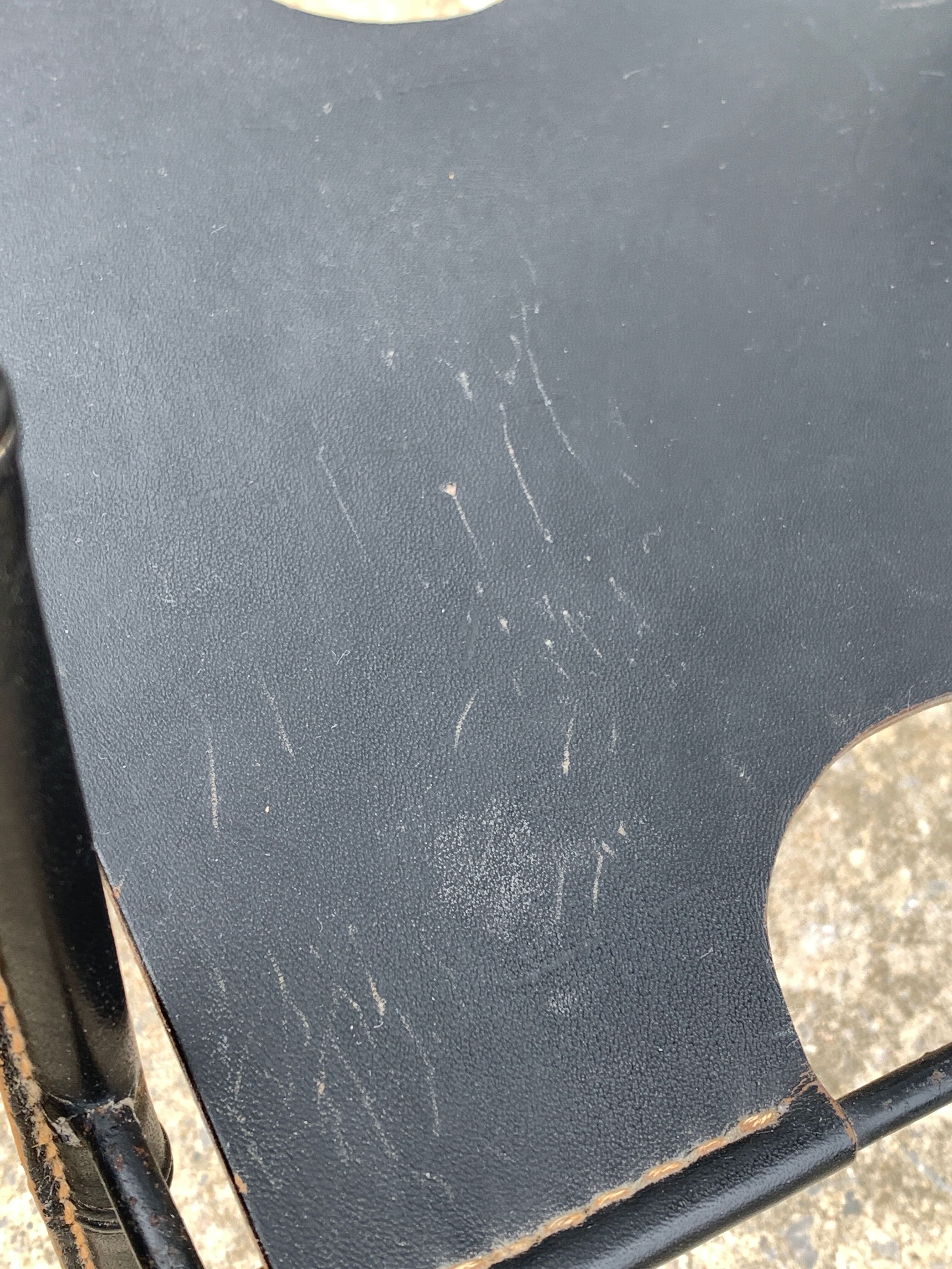 Cendrier on leather stand by Jacques Adnet, 1960