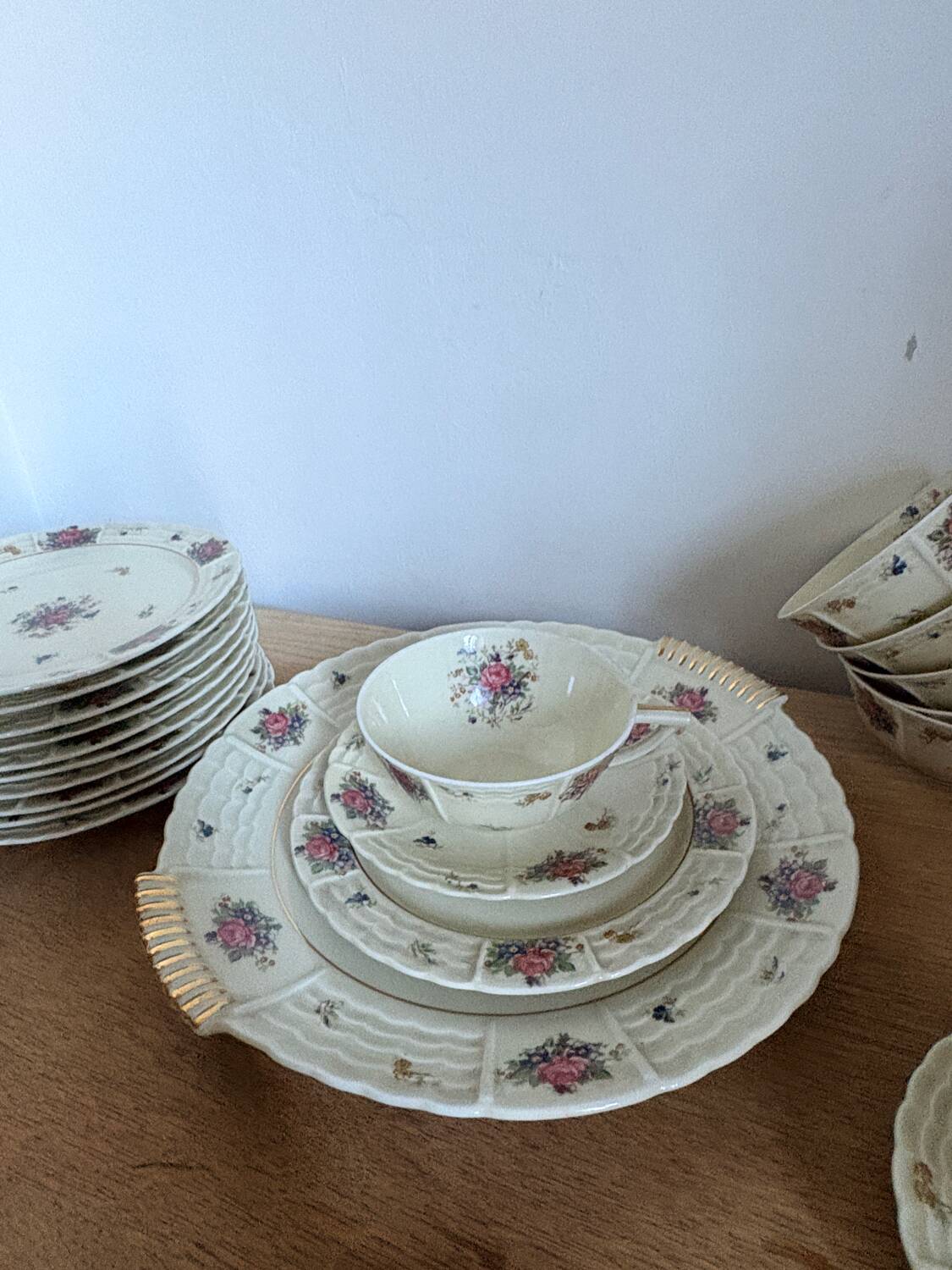 Service à dessert en porcelaine fine de Limoges