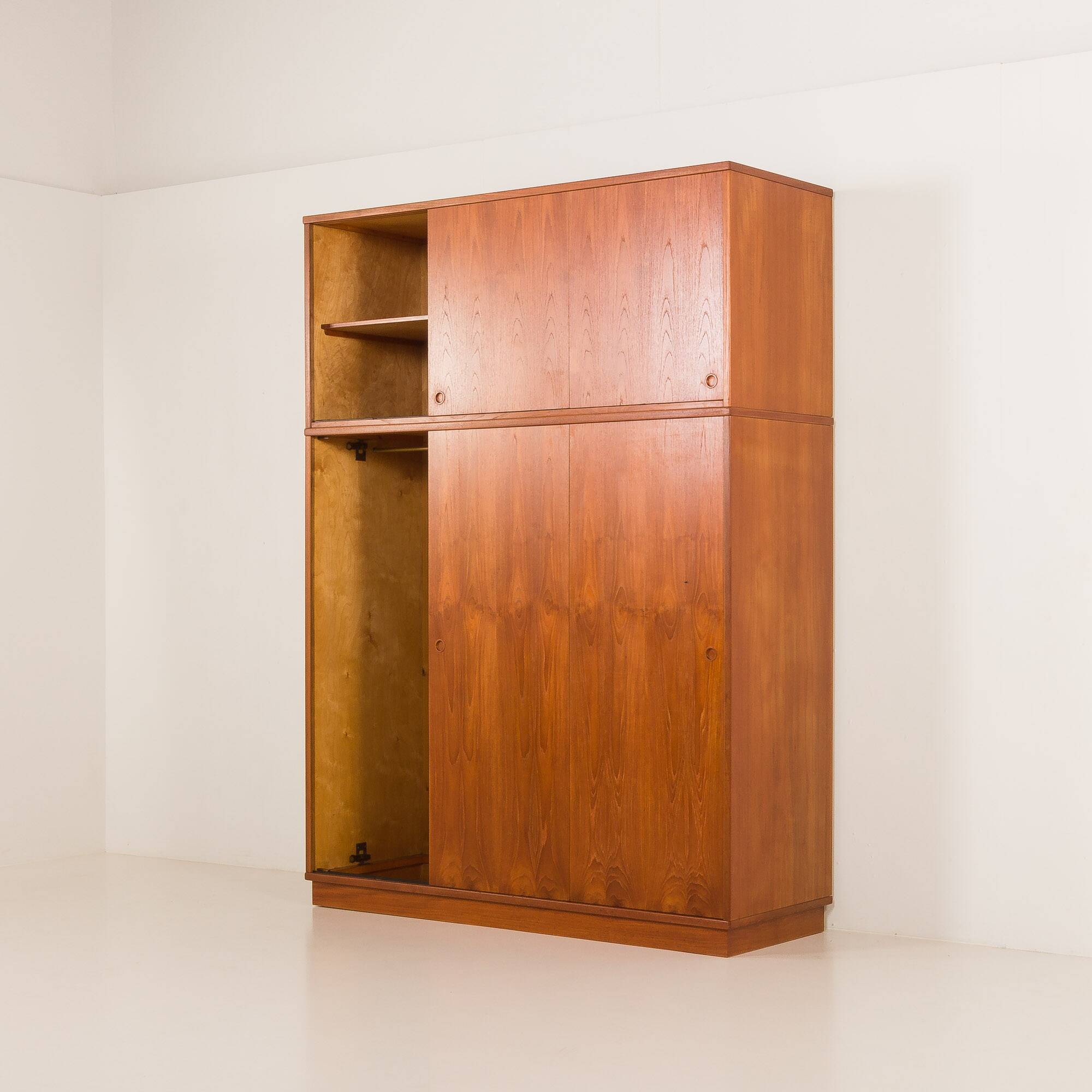 Armoire danoise en teck, années 1970