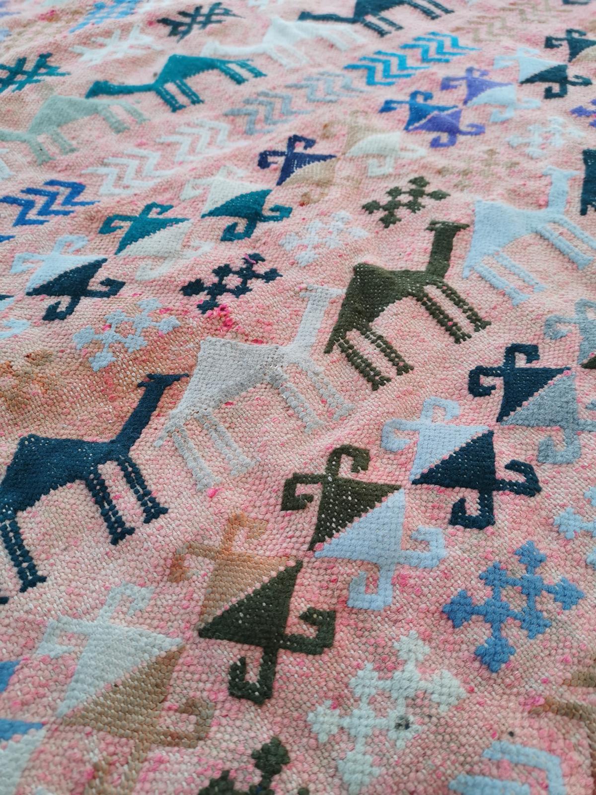 Handmade kilim rug 140cm x 100cm