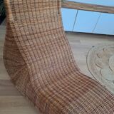 Rattan chaise longue