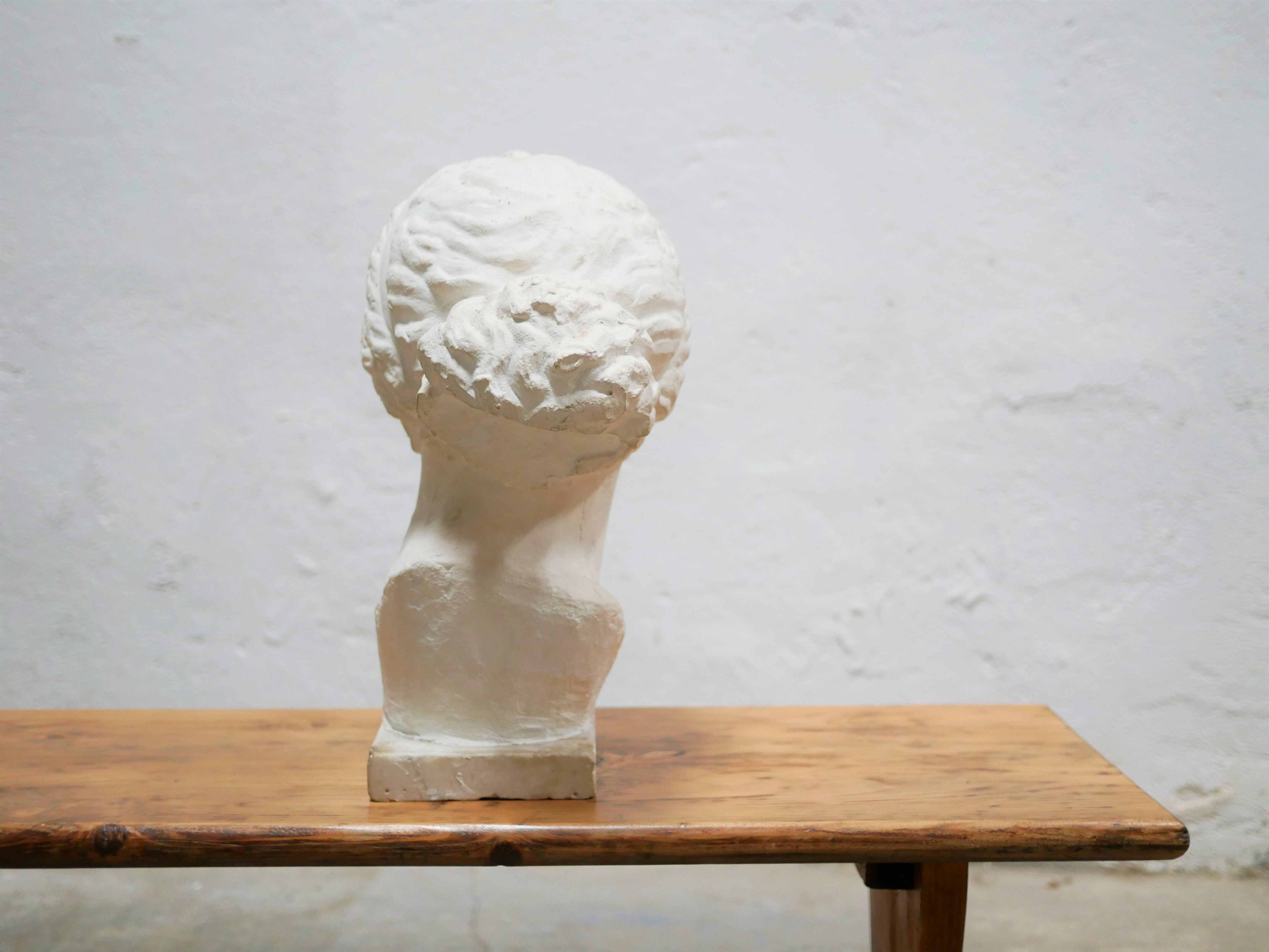 Tête de femme vintage en plâtre