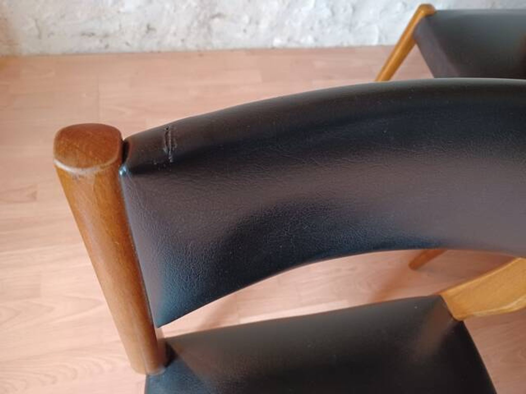 6 chaises scandinave teck et skaï vintage 1960
