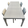 Table de jardin et chaises