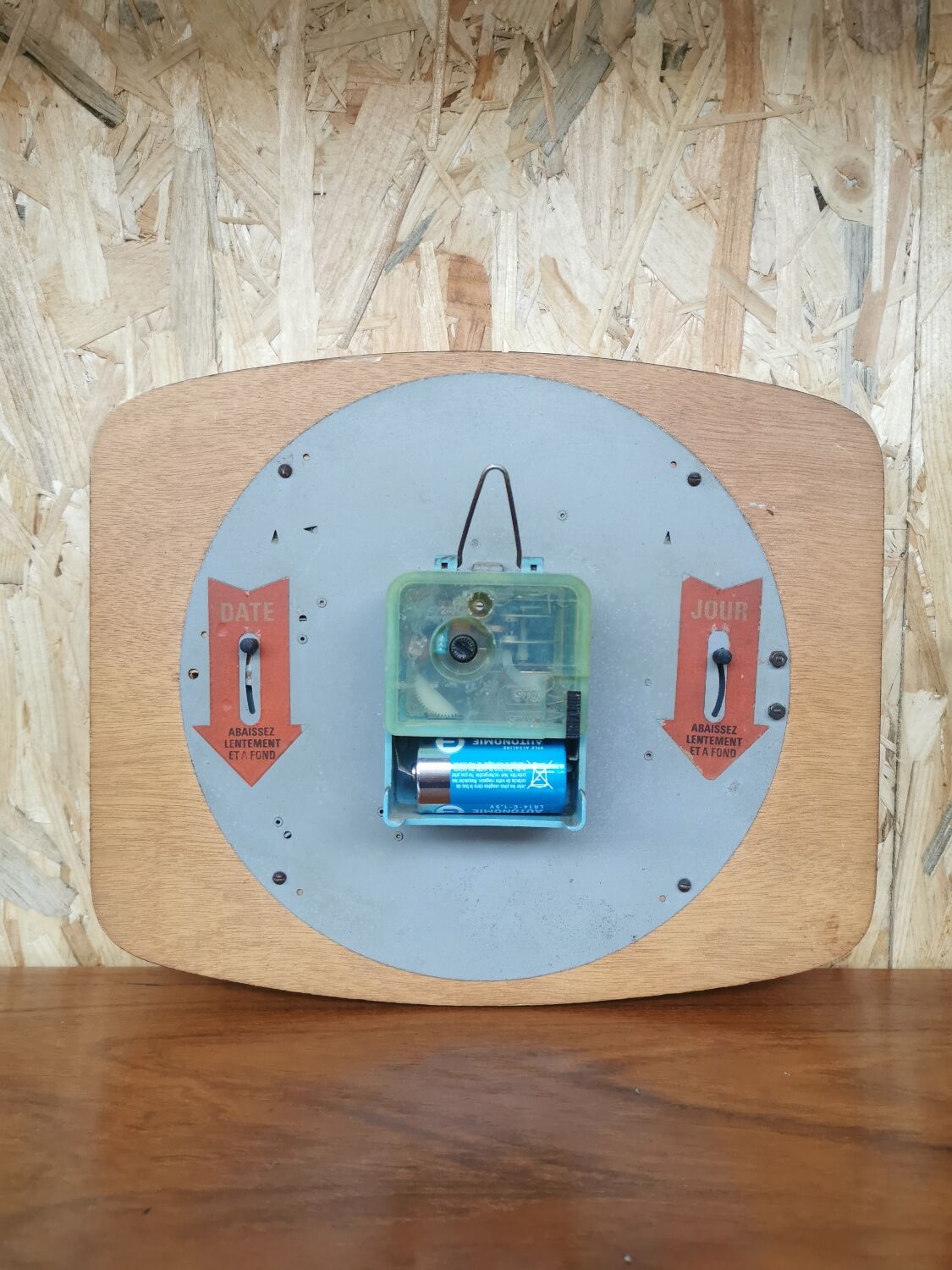 Vertex vintage formica clock