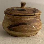 Pot ancien et son couvercle Poterie de la Colombe en grès 1975