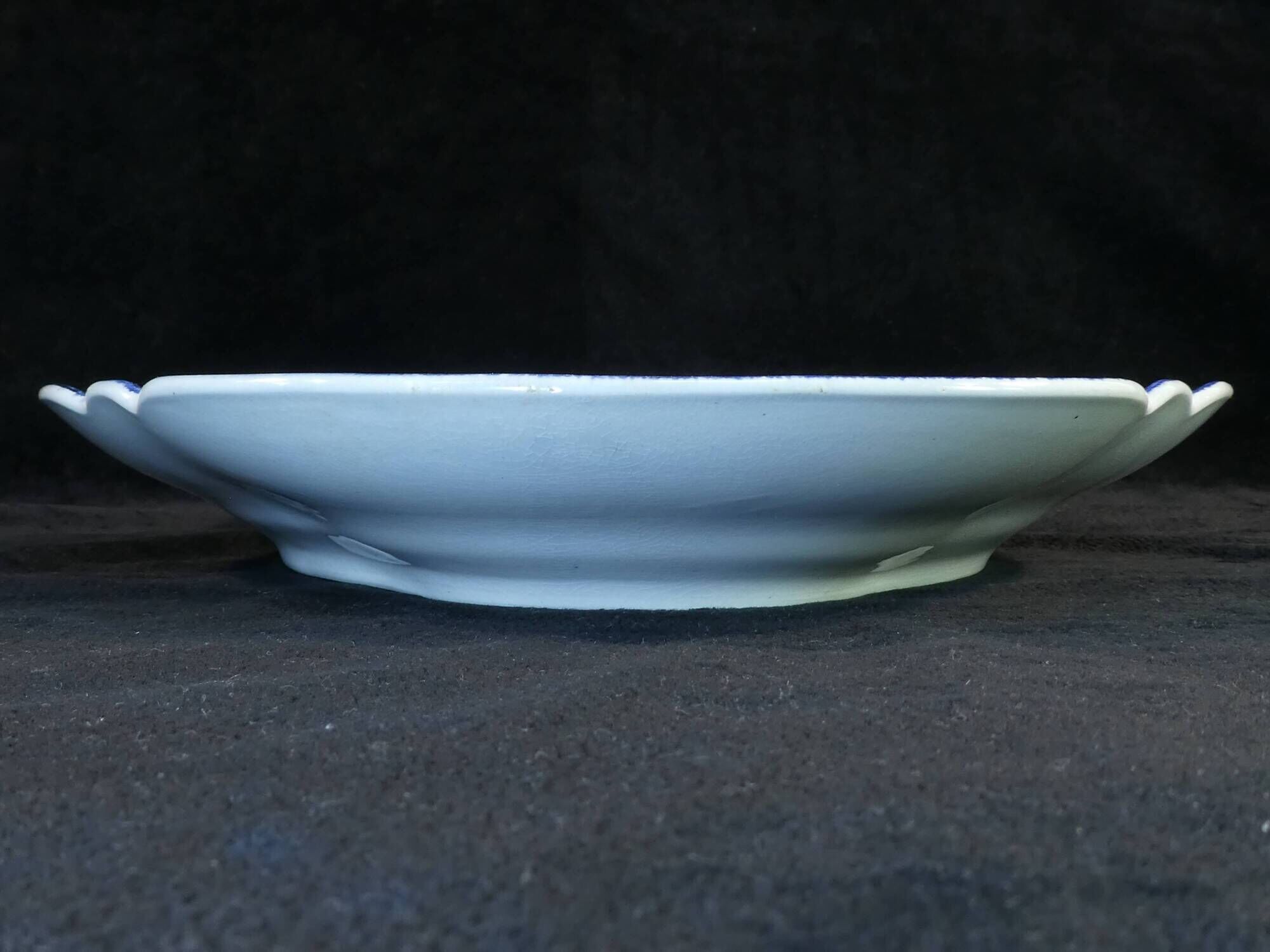 Emile BOURGEOIS PARIS Oval dish in faience floral motif