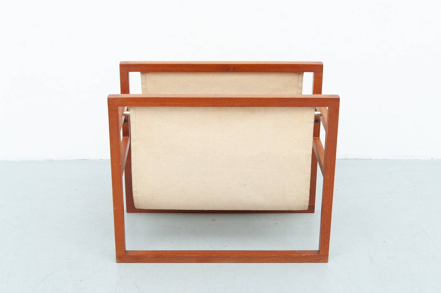 Teak & linen magazine rack by Henning Wind-Hansen for Sika Møbler, 1960s
