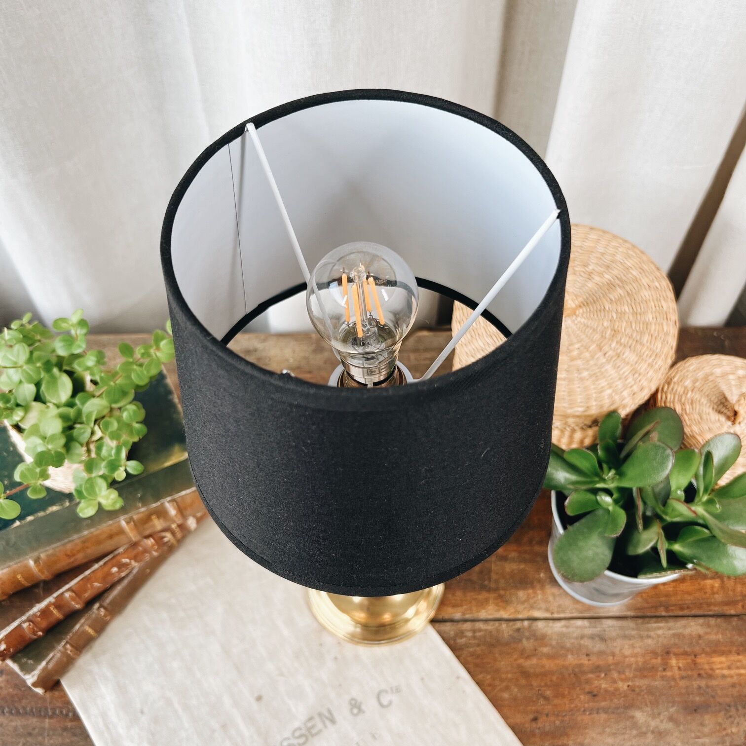 Lampe avec pied en laiton “Gardon”
