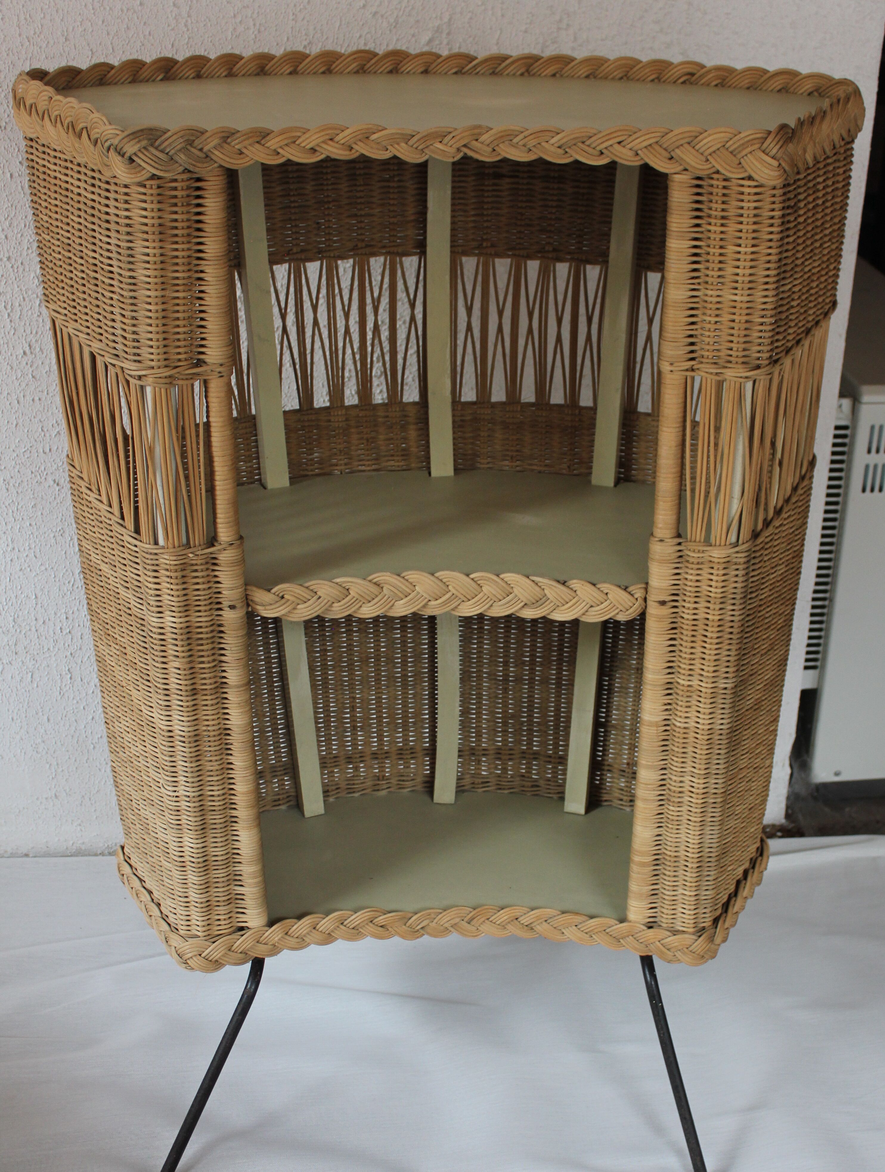Rattan bars