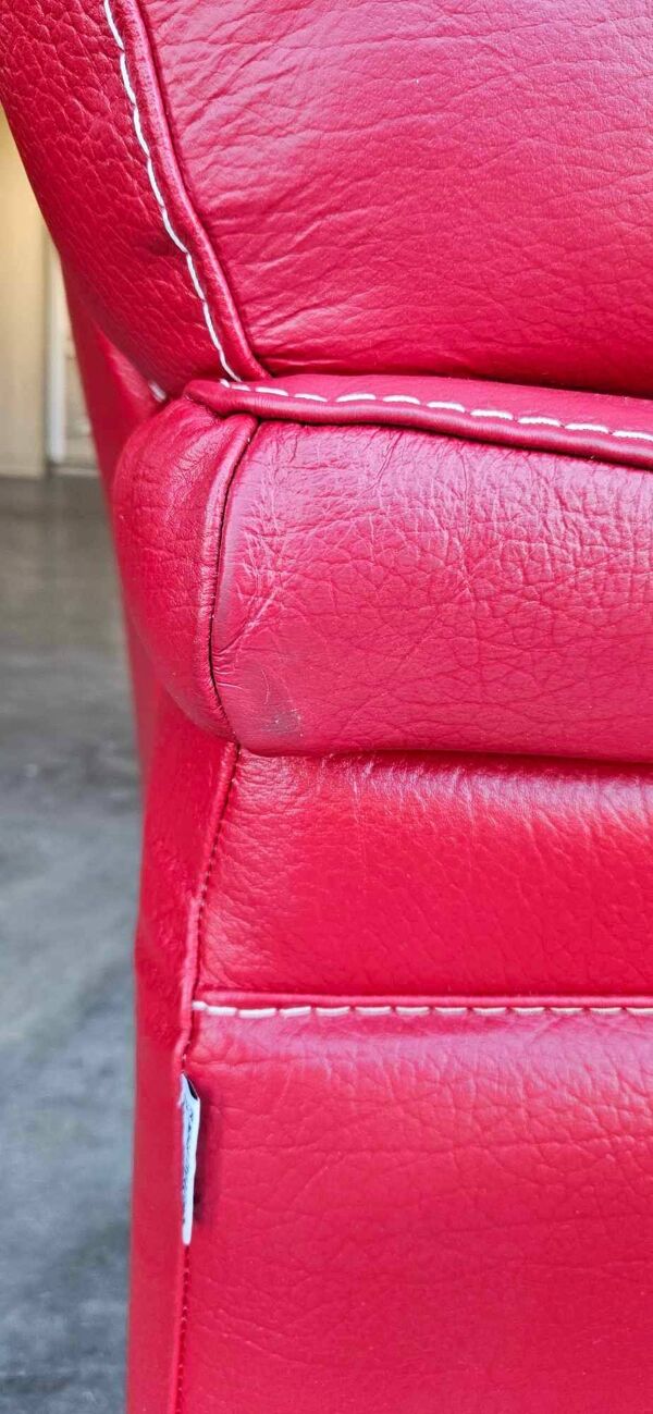 Canapé 3 places en cuir de buffle rouge Chateau d'Ax