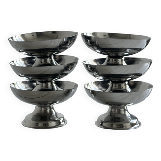 6 stainless steel cups.