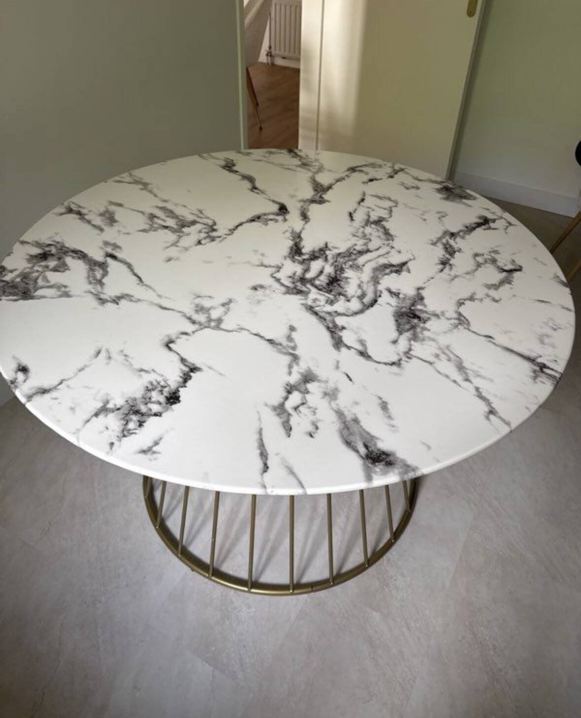 Round table 120cm