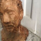 Vintage sculpted head to pose