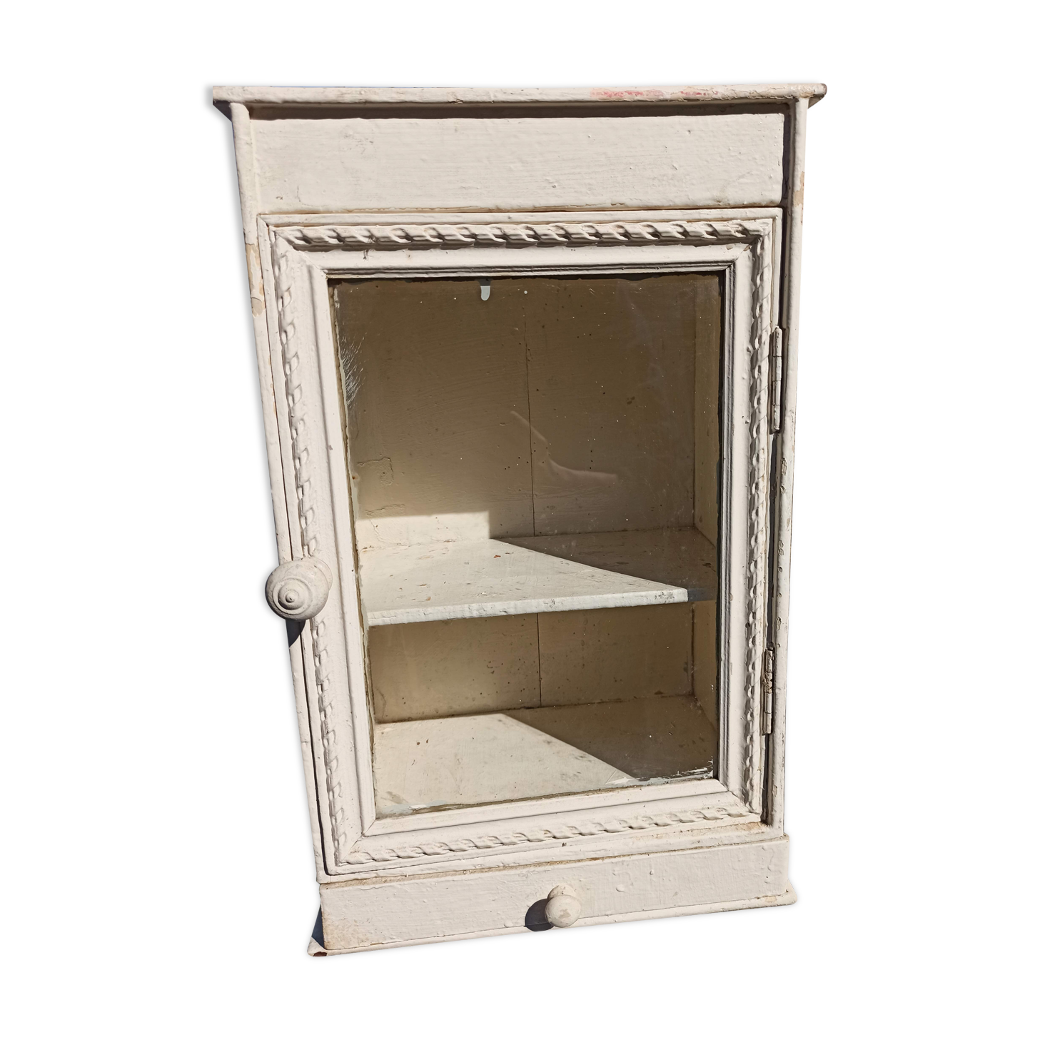 Medicine cabinet