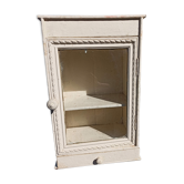 Vitrine à pharmacie