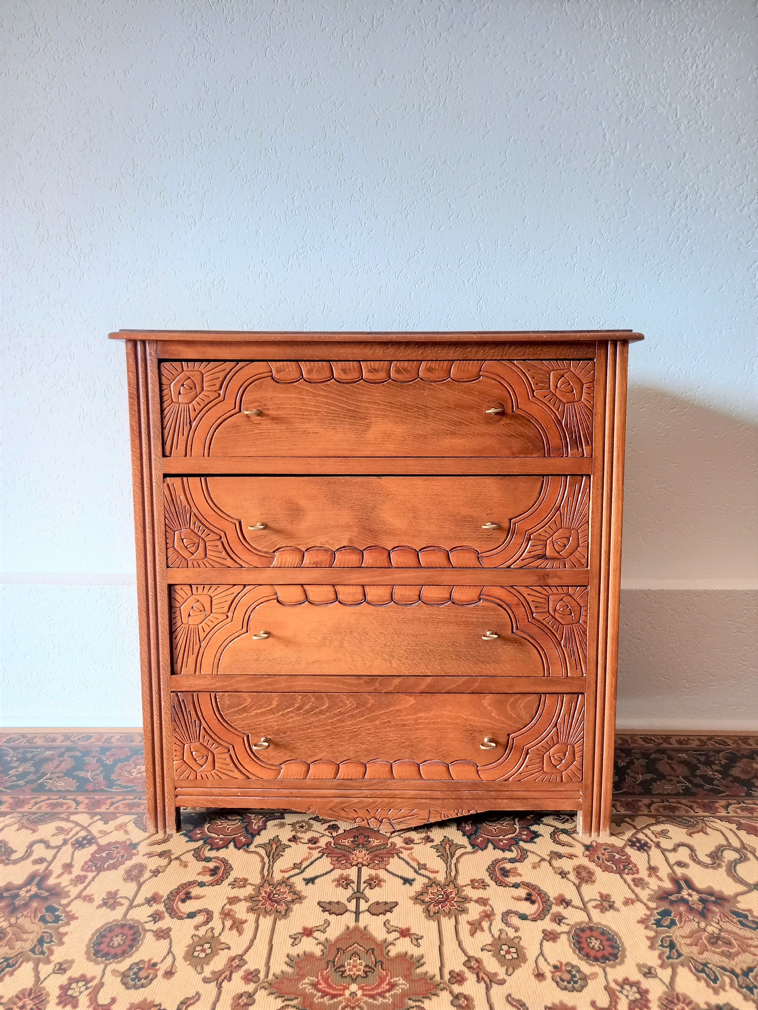 Art Deco chest of drawers