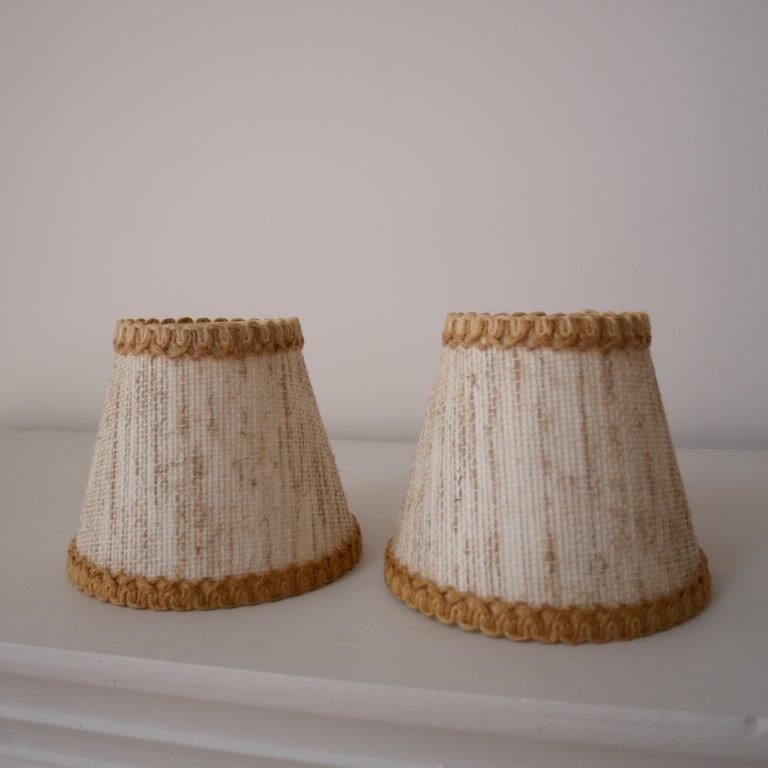 Set of cloth lampshades, with pliers