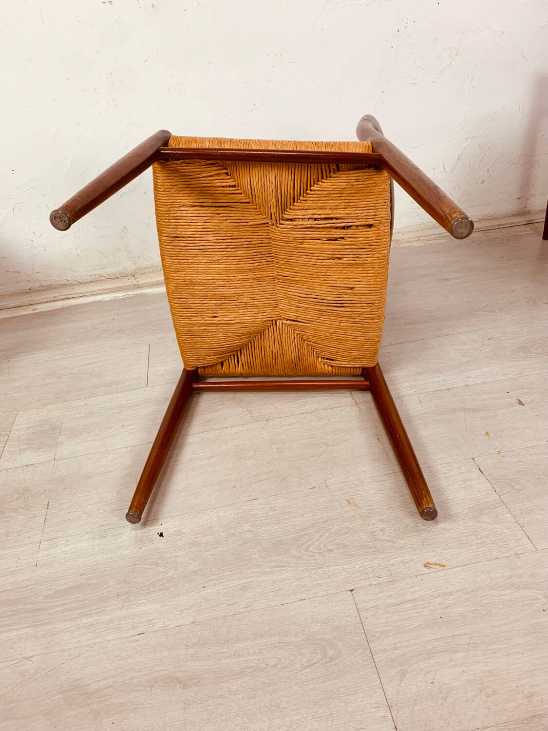 Moller 75 chairs