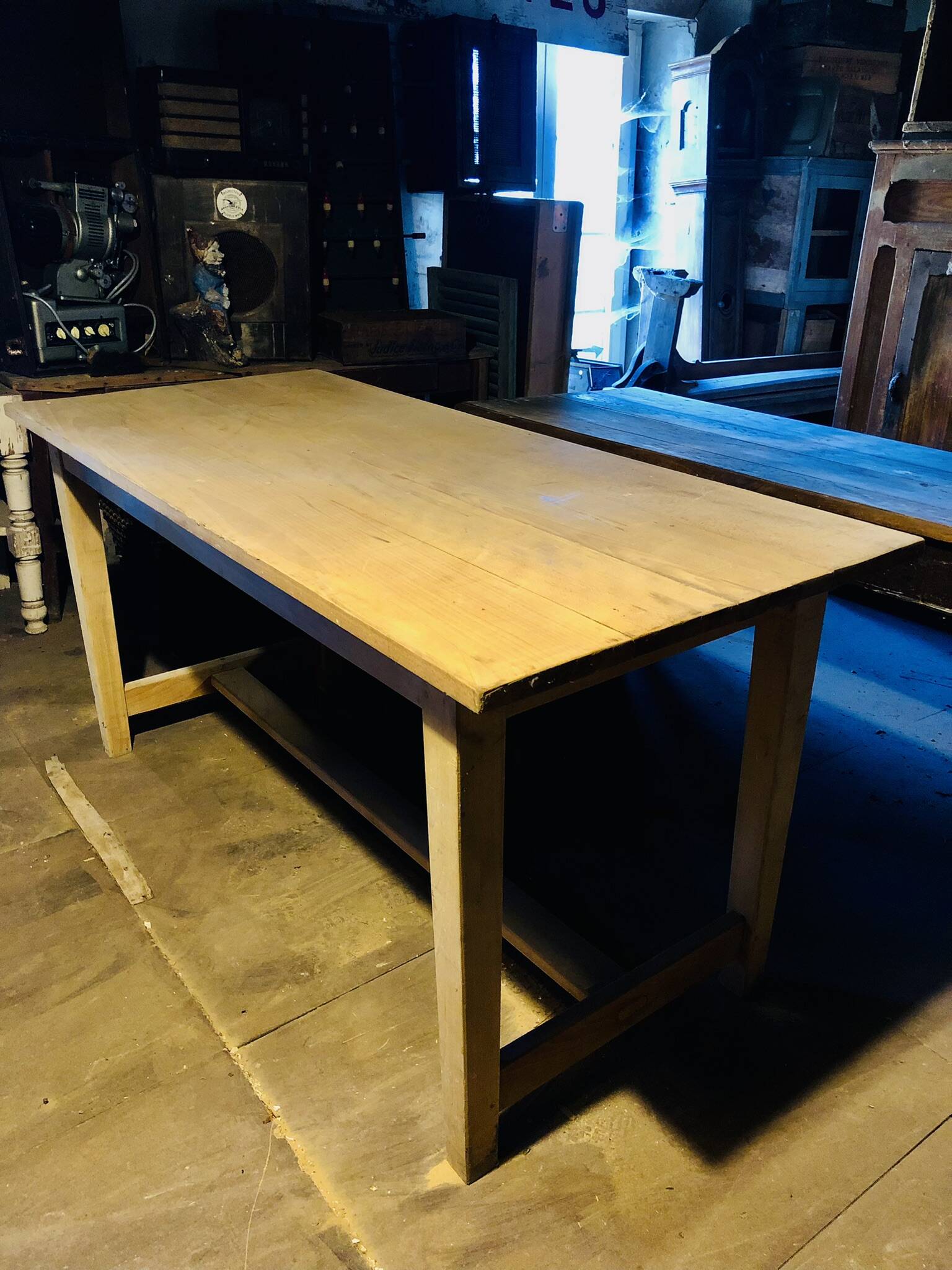 Large high country table