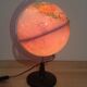 Globe terrestre lumineux vintage