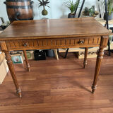 Bureau en bois style classique