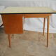 Bureau en bois plateau formica des années 60