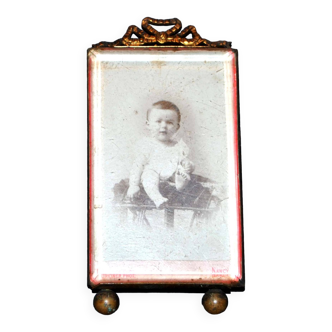 Old photo frame in beveled glass and brass with ribbon knot - Photo holder 13.5cm