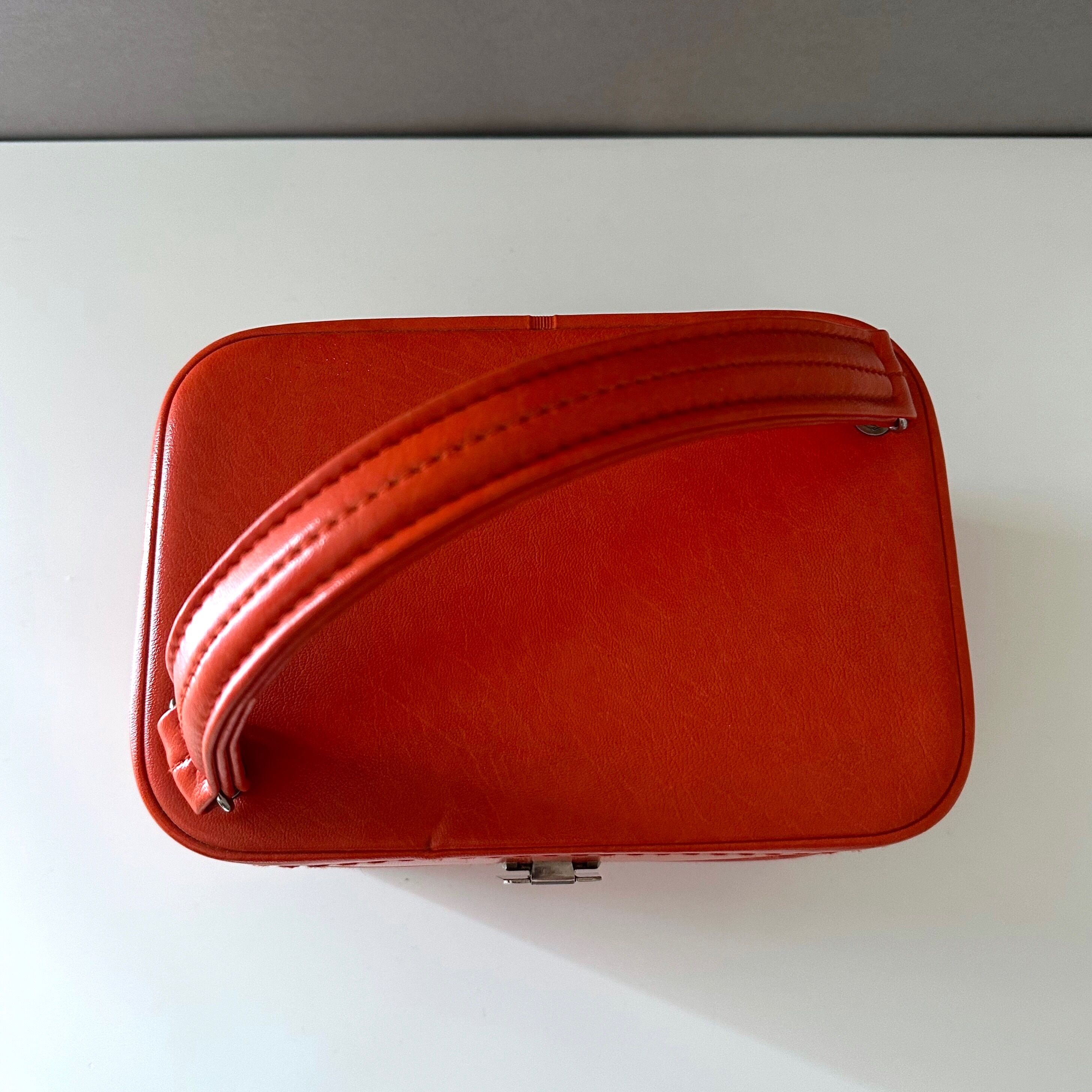 Vintage beauty case orange, 70's