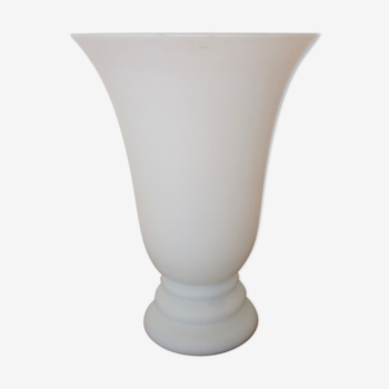 White opaline lamp