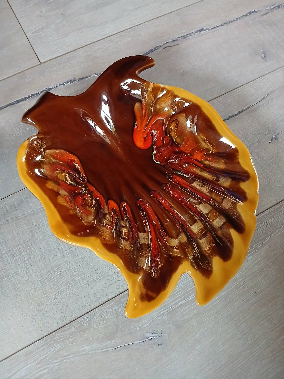 Antique fruit bowl in the Vallauris style