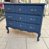 Crossbow chest of drawers